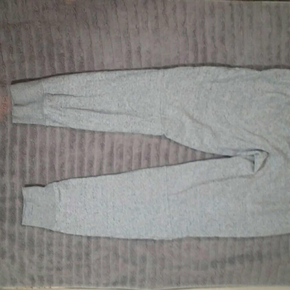 Joggers - Picture 2 of 3